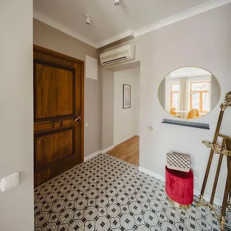 Family Apartment, Free Parking Riga