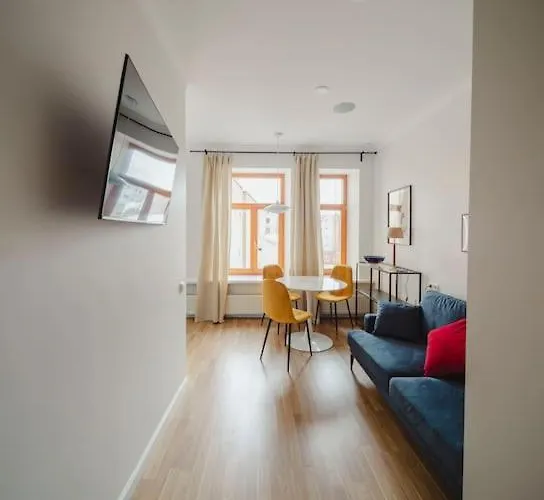 Dzīvoklis Family Apartment, Free Parking